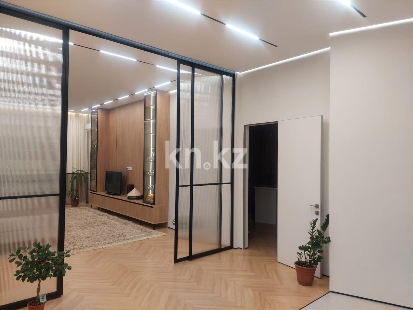 Продажа 3-комнатной квартиры, 128.9 м² в Астане - фото 3