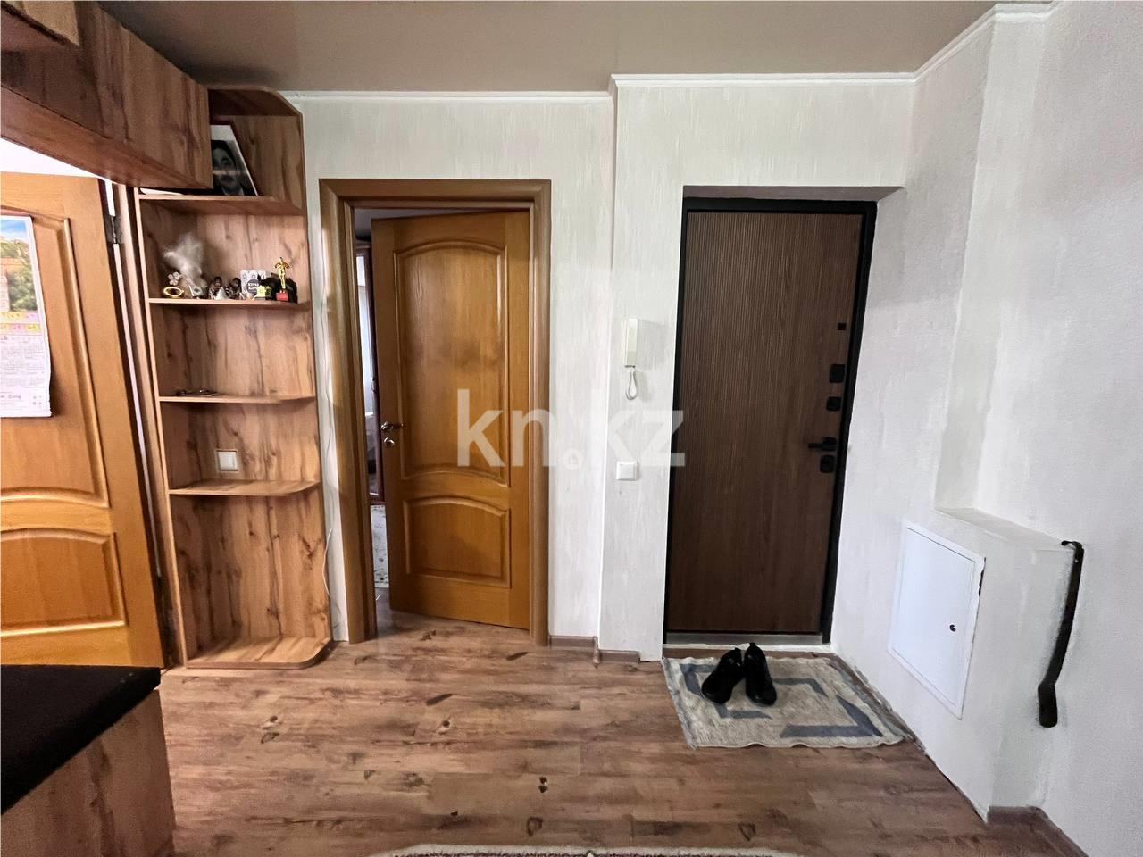 Продажа 4-комнатной квартиры, 76 м², ул. Дюсембекова - Продажа квартир в Караганде фото 17 из 20