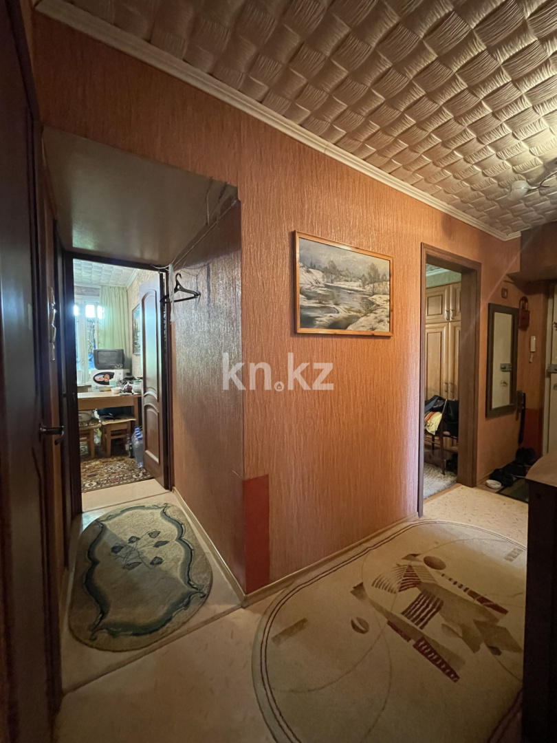 Продажа 3-комнатной квартиры, 63 м², ул. Бажова, дом  333/6 - Продажа  трехкомнатных квартир в Усть-Каменогорске фото 11 из 19