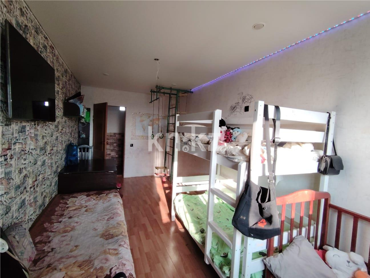 Продажа 2-комнатной квартиры, 45 м², мкр-н 21 - Продажа квартир в Караганде фото 11 из 27