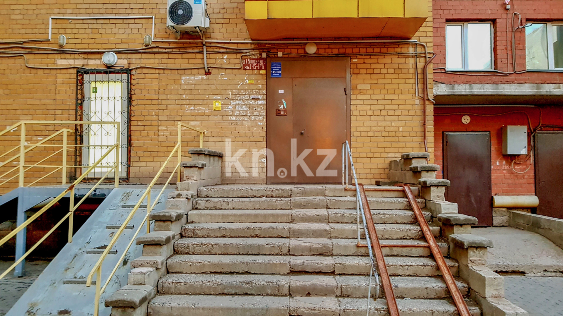 Продажа 1-комнатной квартиры, 52 м², пр. Момышулы, дом  18/1 - пр. Жумабаева в Астане - фото 13