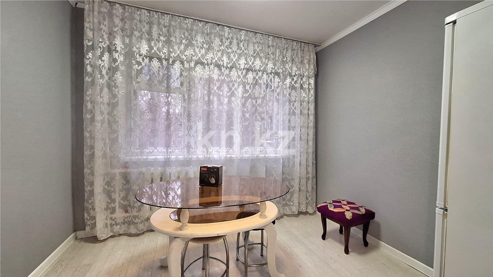 Продажа 5-комнатной квартиры, 86 м², 11а мкр. - Продажа квартир в Казахстане фото 9 из 15