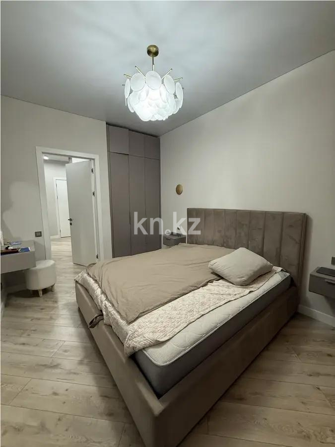 Продажа 2-комнатной квартиры, 67 м², ул. Омарова, дом  2/1 - Продажа  двухкомнатных квартир в Астане без посредников с фото фото 2 из 5