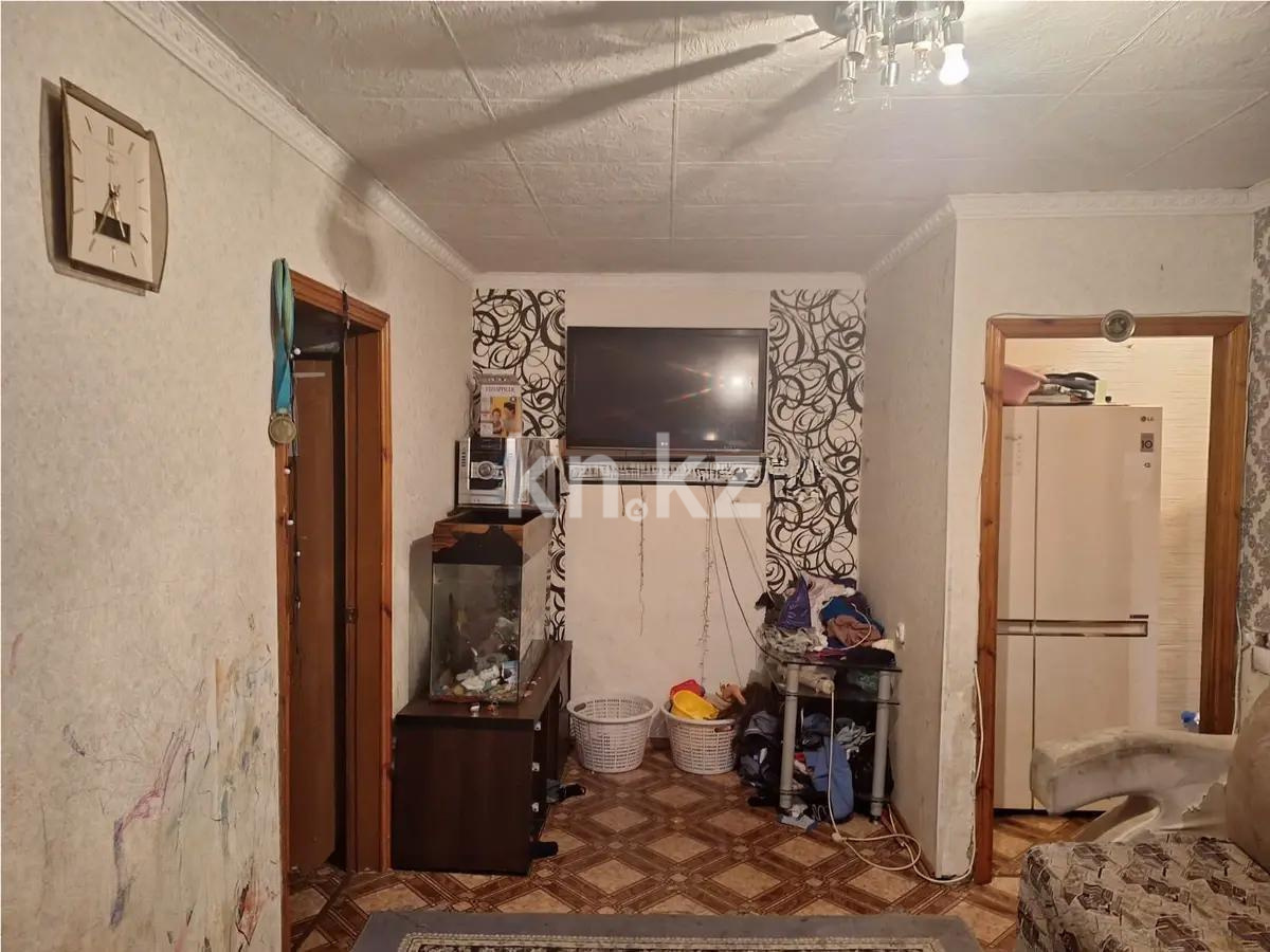 Продажа 3-комнатной квартиры, 50 м² - Продажа квартир в районе Юго-Восток в Караганде фото 1 из 5