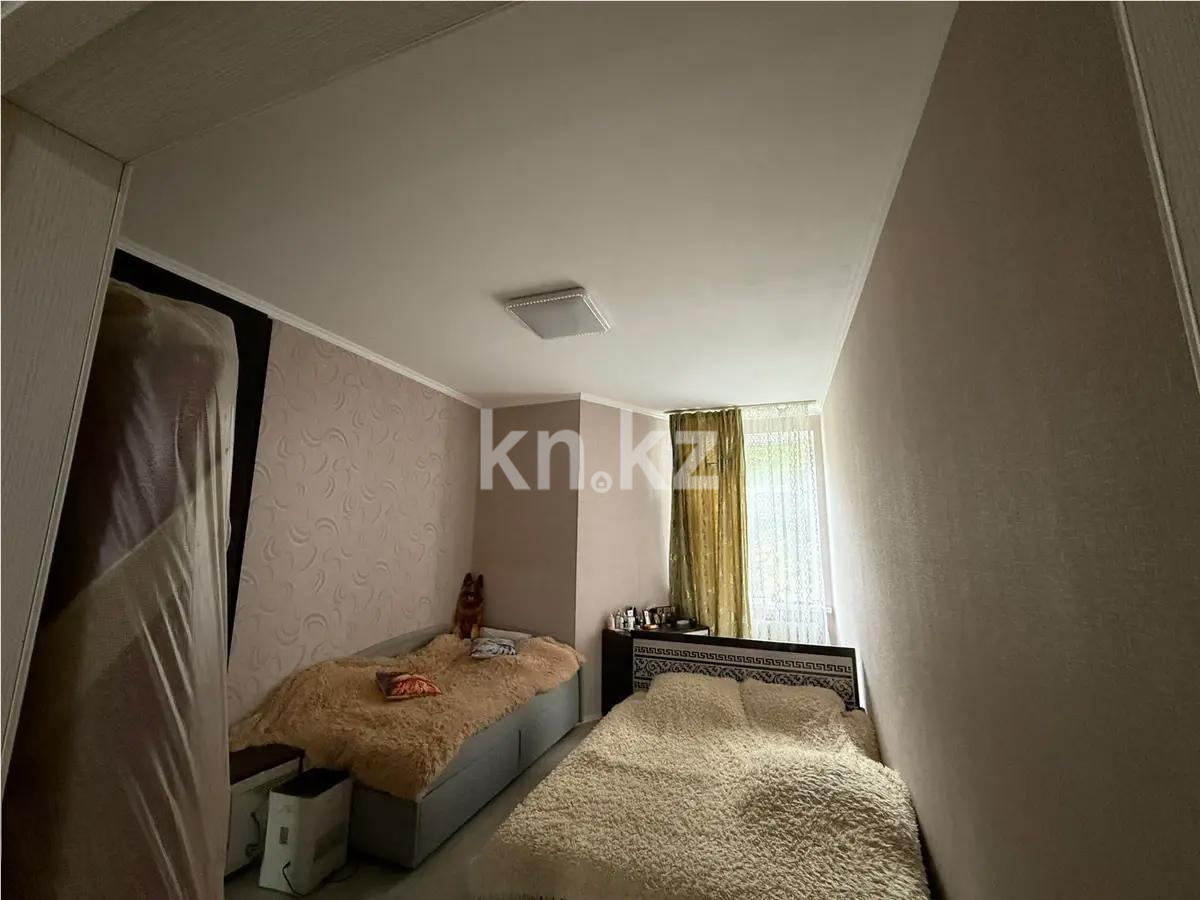 Продажа 3-комнатной квартиры, 80 м², мкр-н Алтын Арка, дом  17 - Продажа  трехкомнатных квартир в Караганде с фото фото 2 из 3