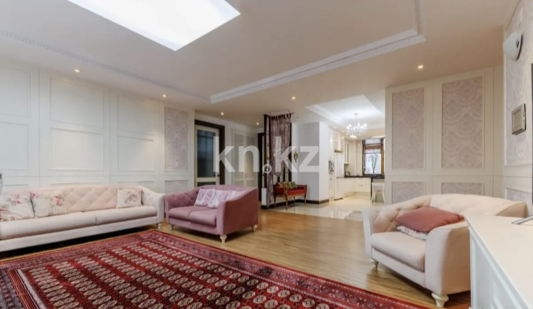 Продажа 4-комнатной квартиры, 150 м², пр. Кошкарбаева, дом  10 - пр. Тауелсыздык - Продажа  четырехкомнатных квартир в Астане фото 1 из 10