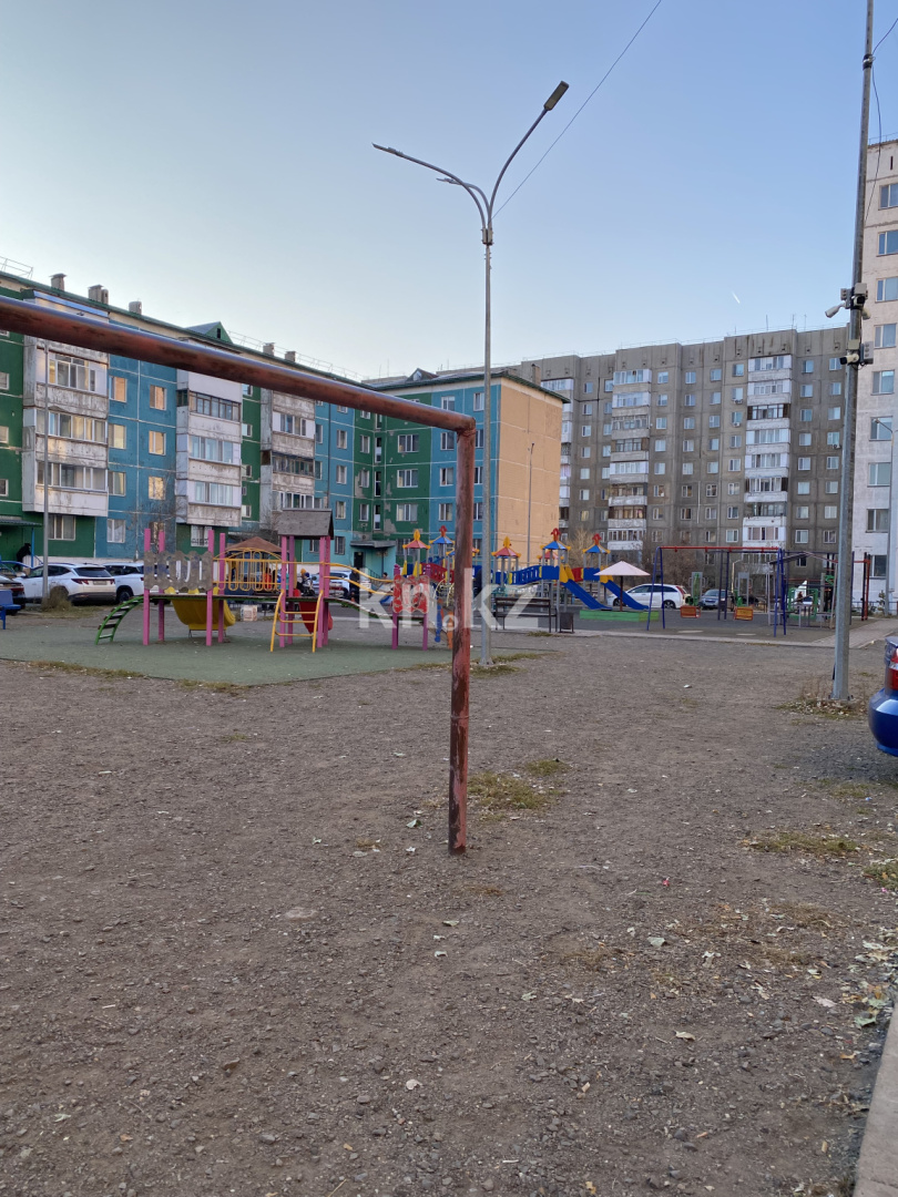 Продажа 3-комнатной квартиры, 60 м², мкр-н Голубые Пруды, дом  12 в Караганде - фото 16