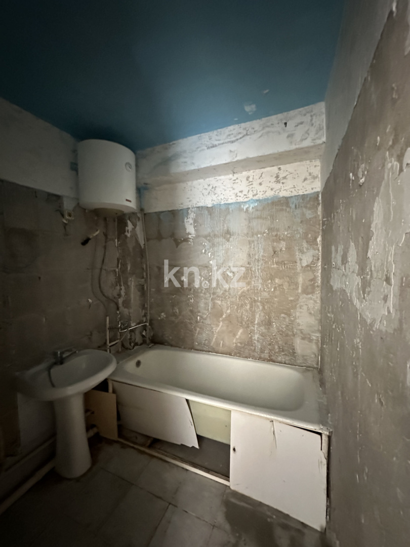 Продажа 3-комнатной квартиры, 68 м², ул. Алии Молдагуловой, дом  44 - Продажа квартир в Шымкенте фото 13 из 18