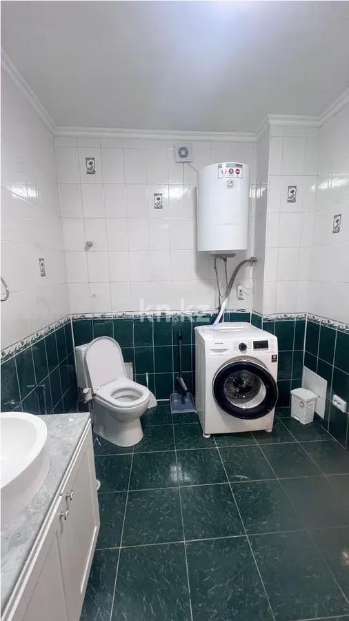 Продажа 3-комнатной квартиры, 97 м², ул. Абая, дом  61/2 в Караганде - фото 6