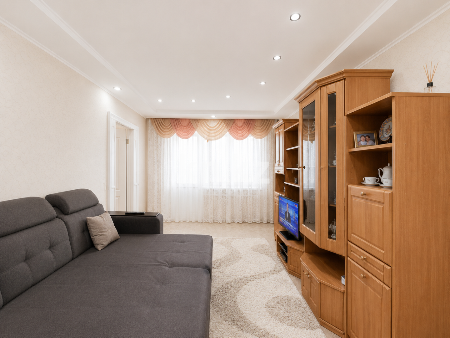 Продажа 3-комнатной квартиры, 61 м² - Продажа трехкомнатных квартир в панельном доме в Караганде фото 2 из 12