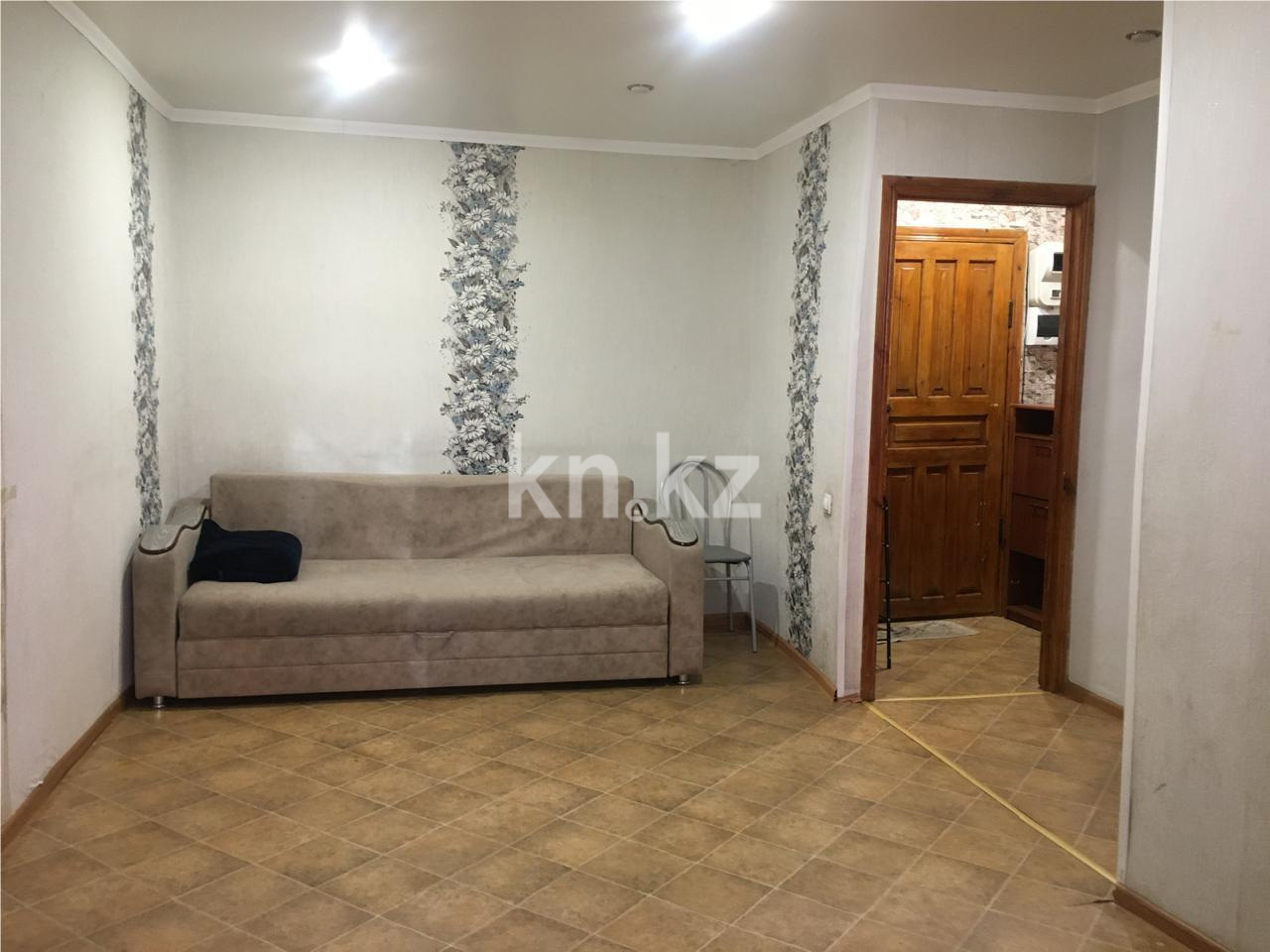 Продажа 2-комнатной квартиры, 41 м², ул. Полетаева - Продажа  двухкомнатных квартир в Караганде фото 1 из 12