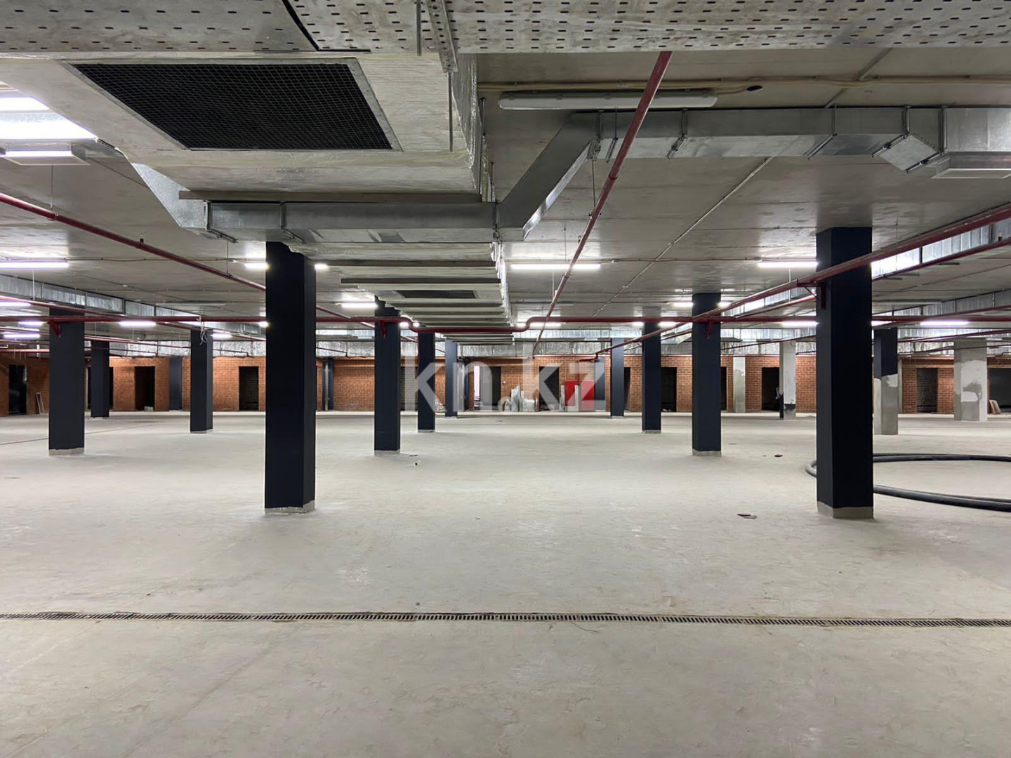 Продажа 3-комнатной квартиры, 92 м², ул. Дюсембекова, дом  83/2 в Караганде - фото 17