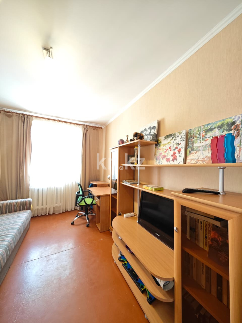 Продажа 4-комнатной квартиры, 75 м², пр. Шахтеров, дом  7 - Продажа квартир в Караганде с фото фото 12 из 20