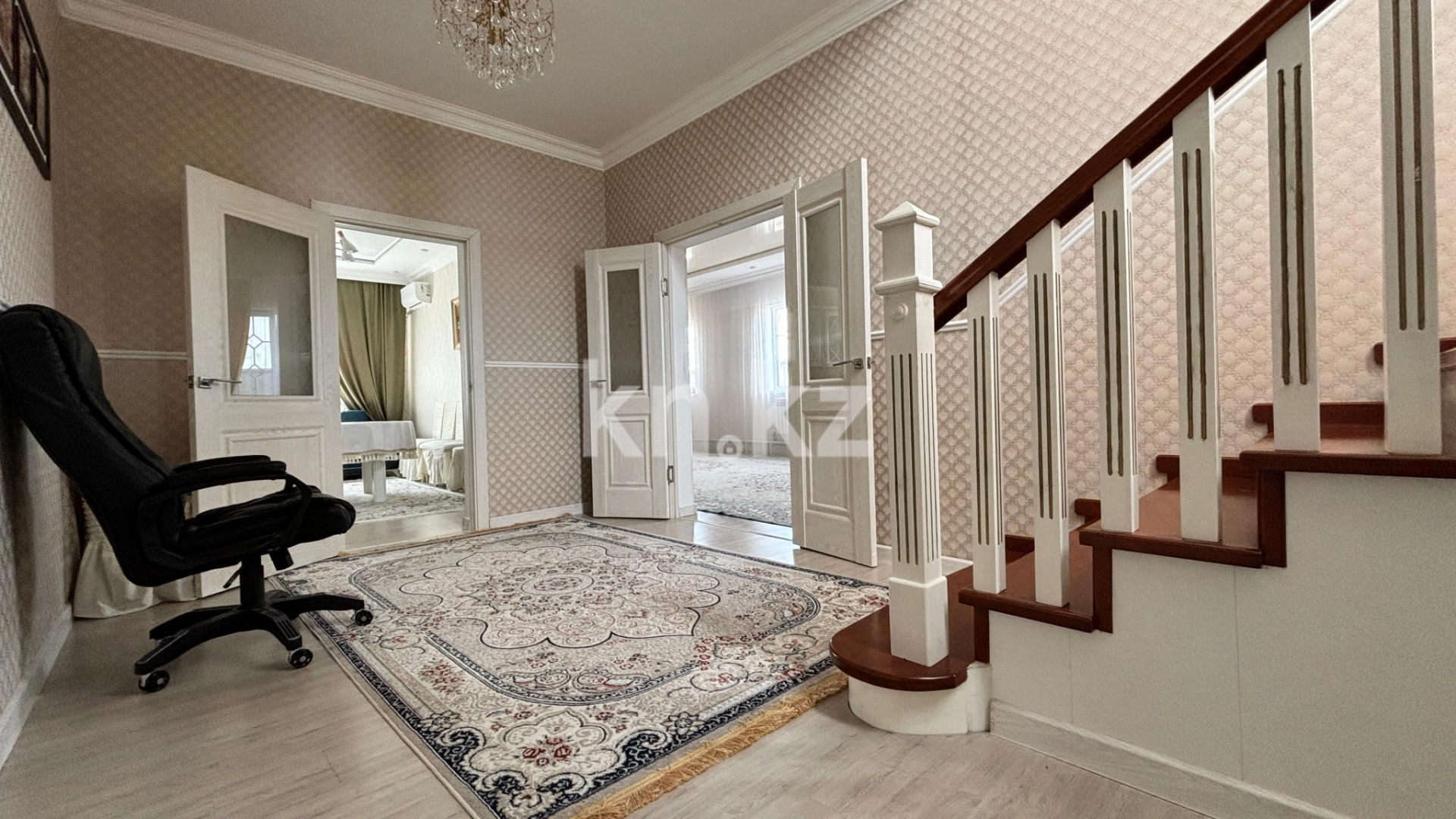 Продажа 6-комнатного дома, 200 м², Шонбасова, дом  16 - Продажа квартир в Атырау фото 6 из 40