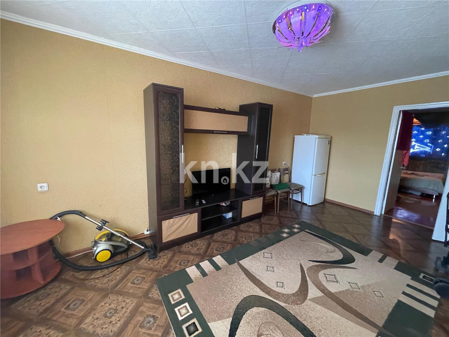 Продажа 2-комнатной квартиры, 45 м², мкр-н 15, дом  26 - Продажа  двухкомнатных квартир в Караганде фото 1 из 8