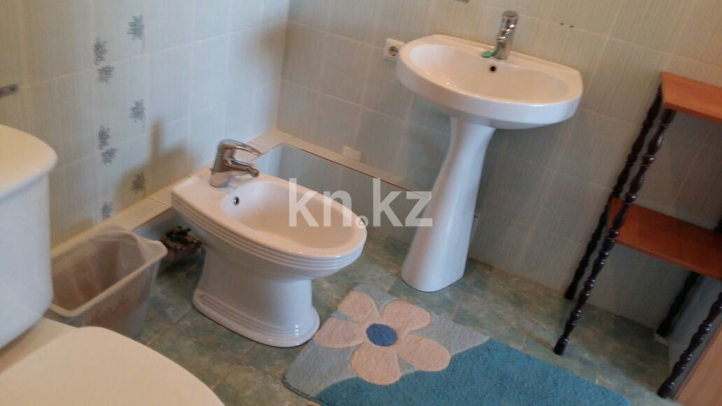 Аренда 3-комнатной квартиры, 165 м², ул. Луганского, дом  1 - ул. Сатпаева - Аренда  трехкомнатных квартир помесячно в Алматы без посредников фото 8 из 11