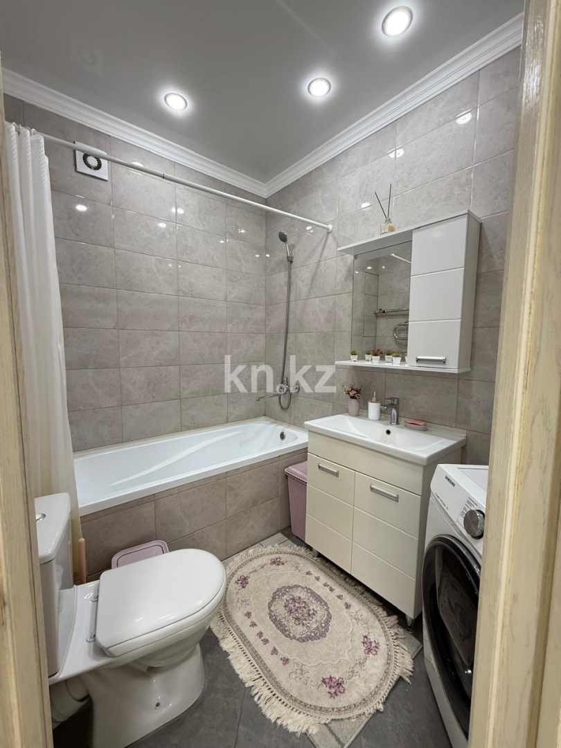 Продажа 2-комнатной квартиры, 72 м², ул. Сауран, дом  5 в Астане - фото 8