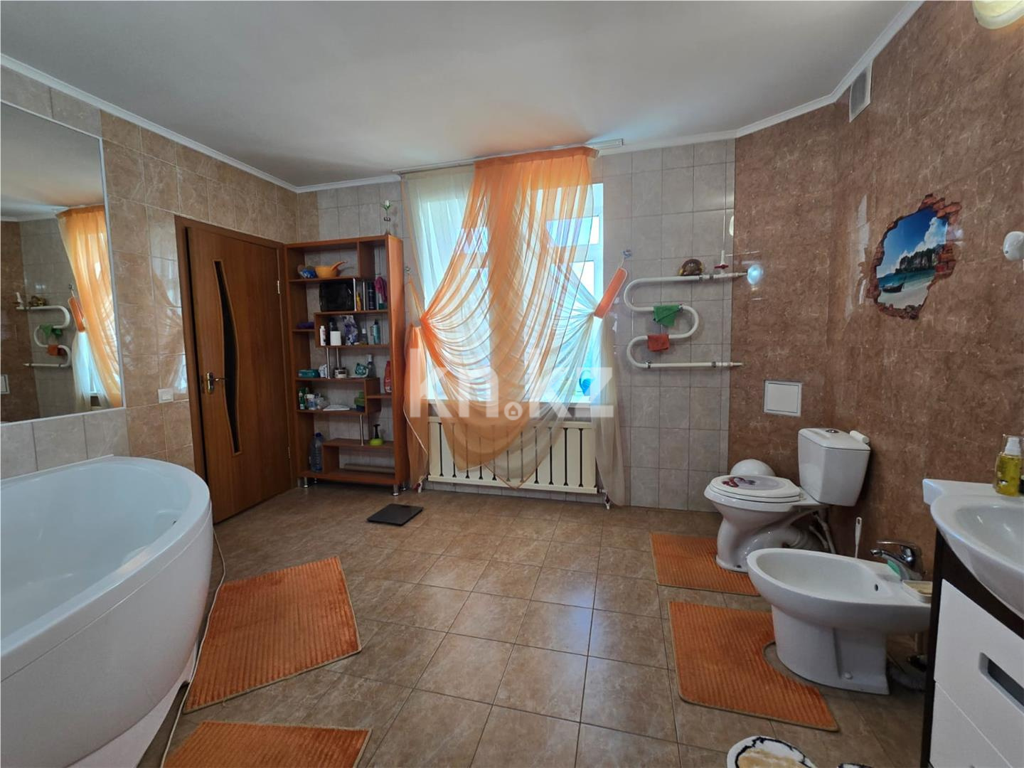 Продажа 5-комнатного дома, 355.2 м², мкр-н 8-й - Продажа домов, коттеджей в Темиртау фото 30 из 35