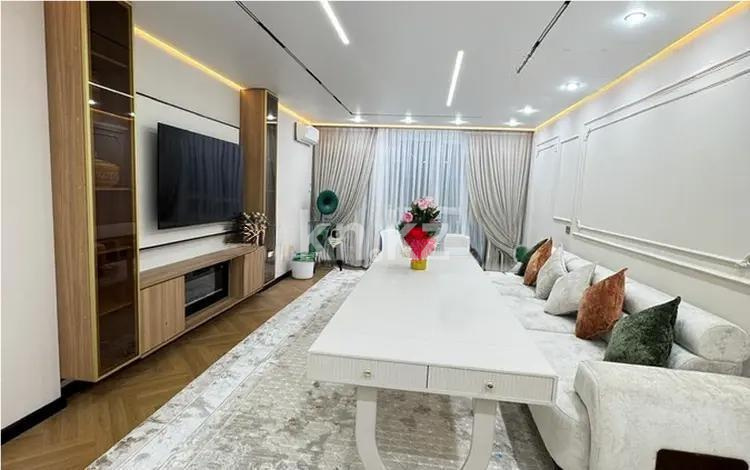 Продажа 3-комнатной квартиры, 118 м², ул. Жандосова, дом  94а в Алматы