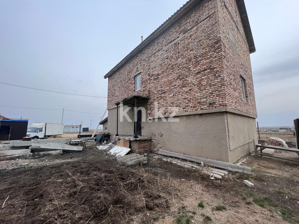 Продажа 4-комнатного дома, 208 м², ул. Карибжанова в Караганде - фото 11