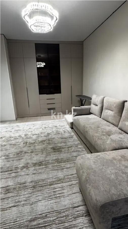 Продажа 1-комнатной квартиры, 40 м² в Астане