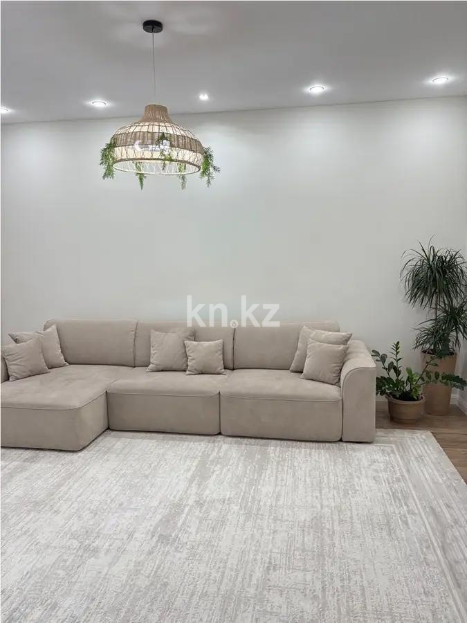 Продажа 2-комнатной квартиры, 61 м², ул. Омарова, дом  2/1 - Продажа  двухкомнатных квартир в новостройках Астаны без посредников с фото фото 1 из 5