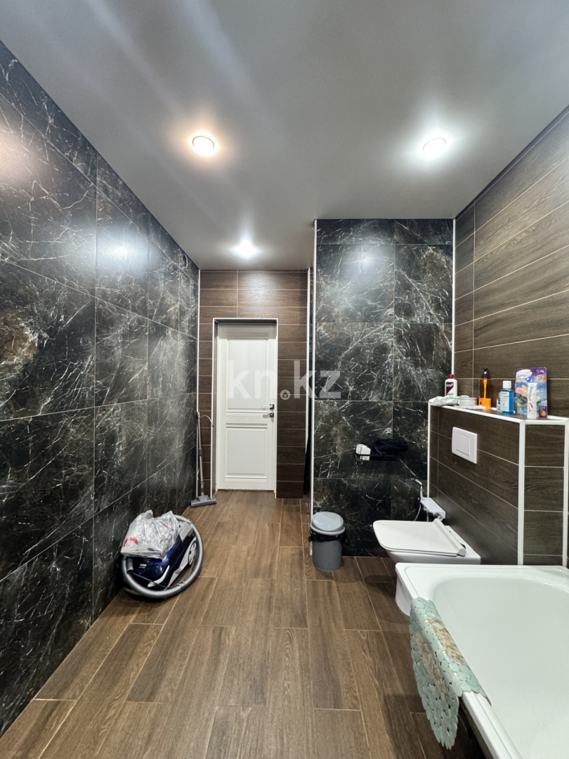 Продажа 5-комнатного дома, 287 м², ул. Балхашская - Продажа домов, коттеджей в Караганде с фото фото 19 из 34