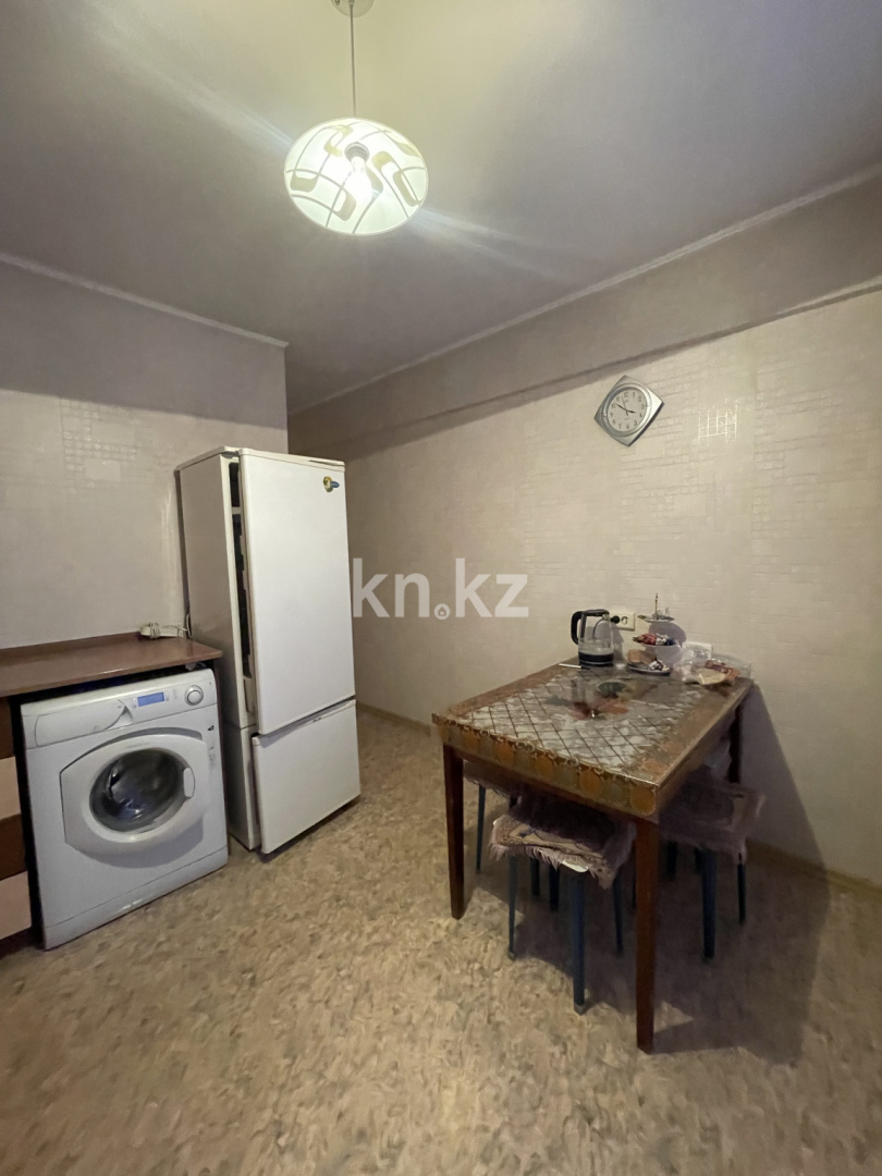 Продажа 3-комнатной квартиры, 68 м² - Продажа недвижимости в Усть-Каменогорске фото 3 из 15