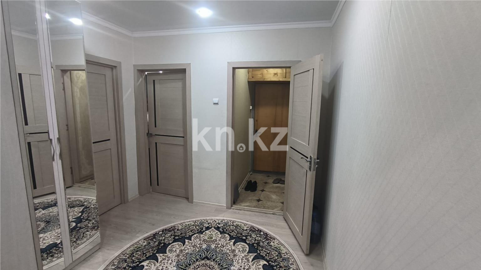 Продажа 3-комнатной квартиры, 64 м², мкр-н Гульдер-1 в Караганде - фото 19