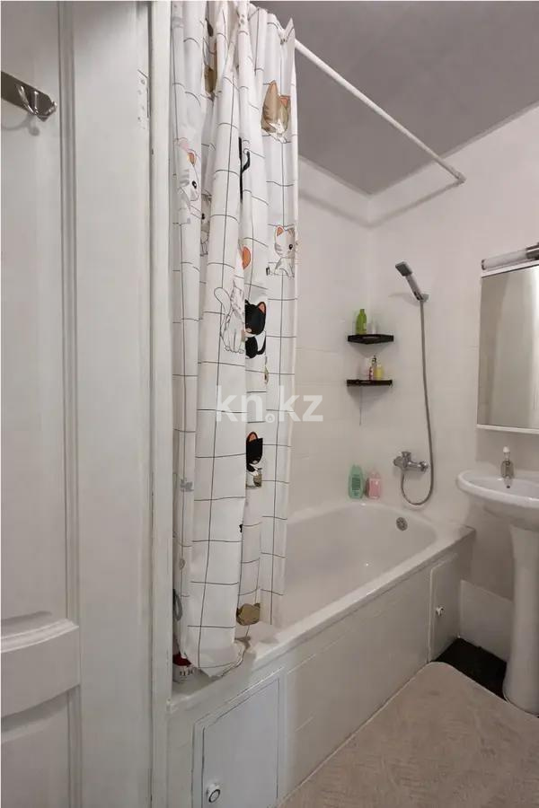 Продажа 4-комнатной квартиры, 73.4 м² в Алматы - фото 6