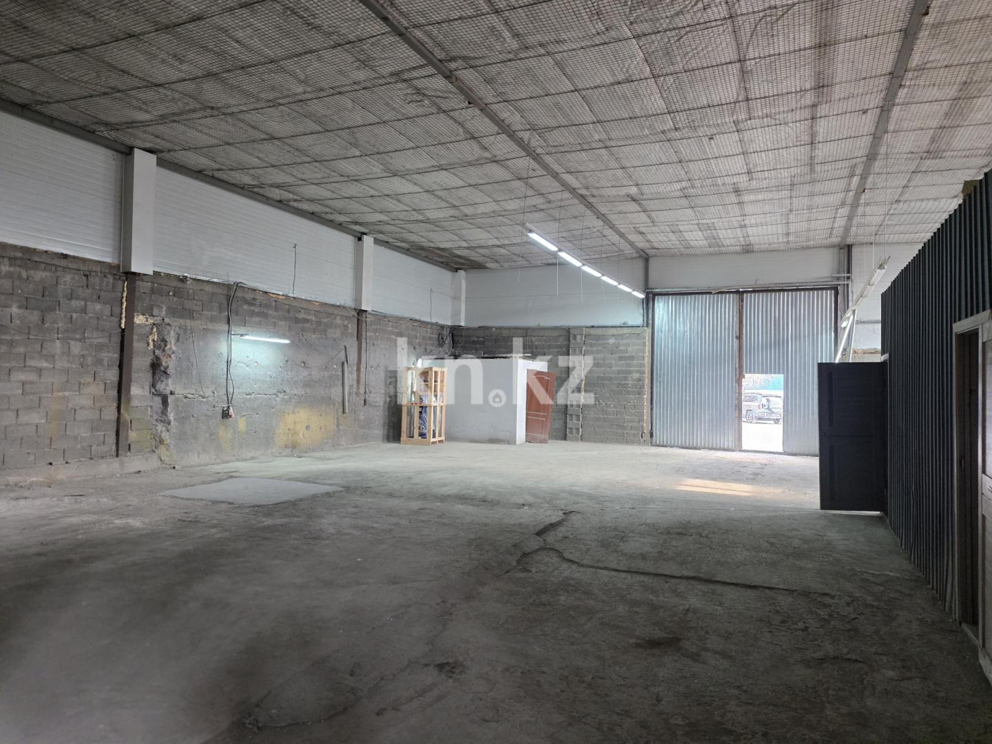 Аренда , 800 м², Улица Есим хана, дом  14/1 - Аренда баз, складов и промышленной недвижимости в Алматы фото 2 из 16