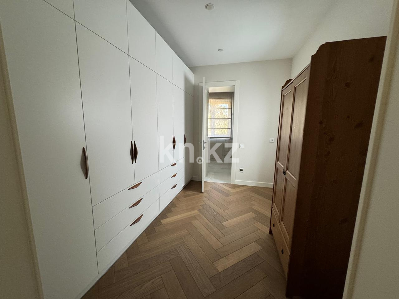 Аренда 5-комнатного дома, 380 м², Кыз Жибек, дом  18 - Аренда домов в Астане фото 33 из 40