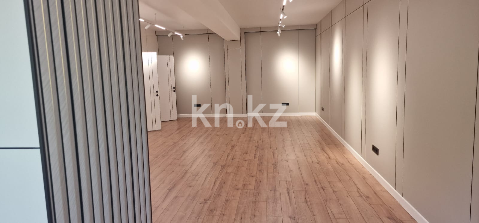 Продажа , 66.4 м², ул. Байзакова, дом  263 - Продажа офисных и торговых помещений в Алматы с фото фото 5 из 24