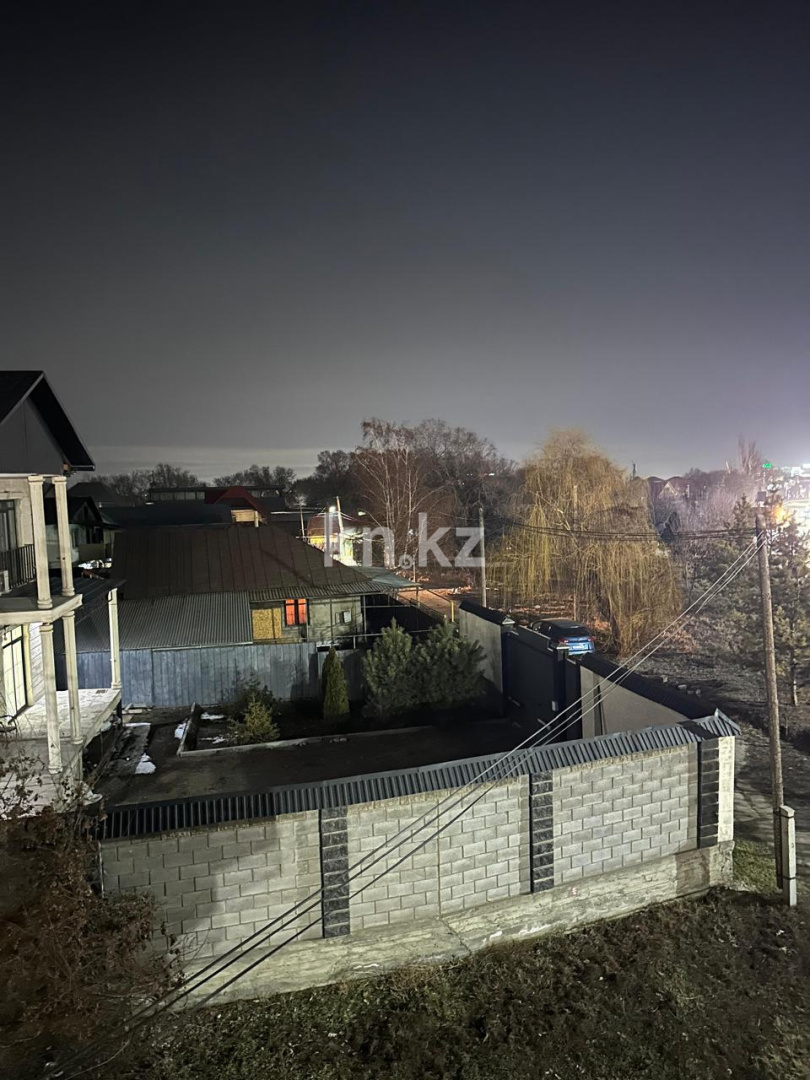 Продажа 7-комнатного дома, 220 м² - Продажа пятикомнатных и более домов, коттеджей в Алматы фото 1 из 27