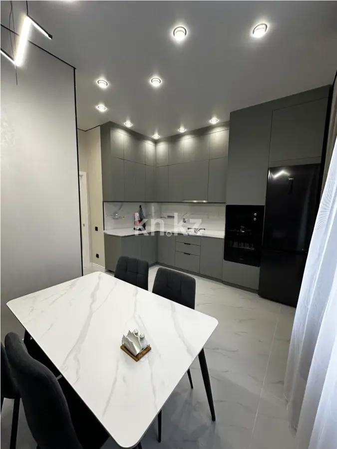 Продажа 2-комнатной квартиры, 46 м², 218 учетный квартал, дом  155 в Караганде - фото 3