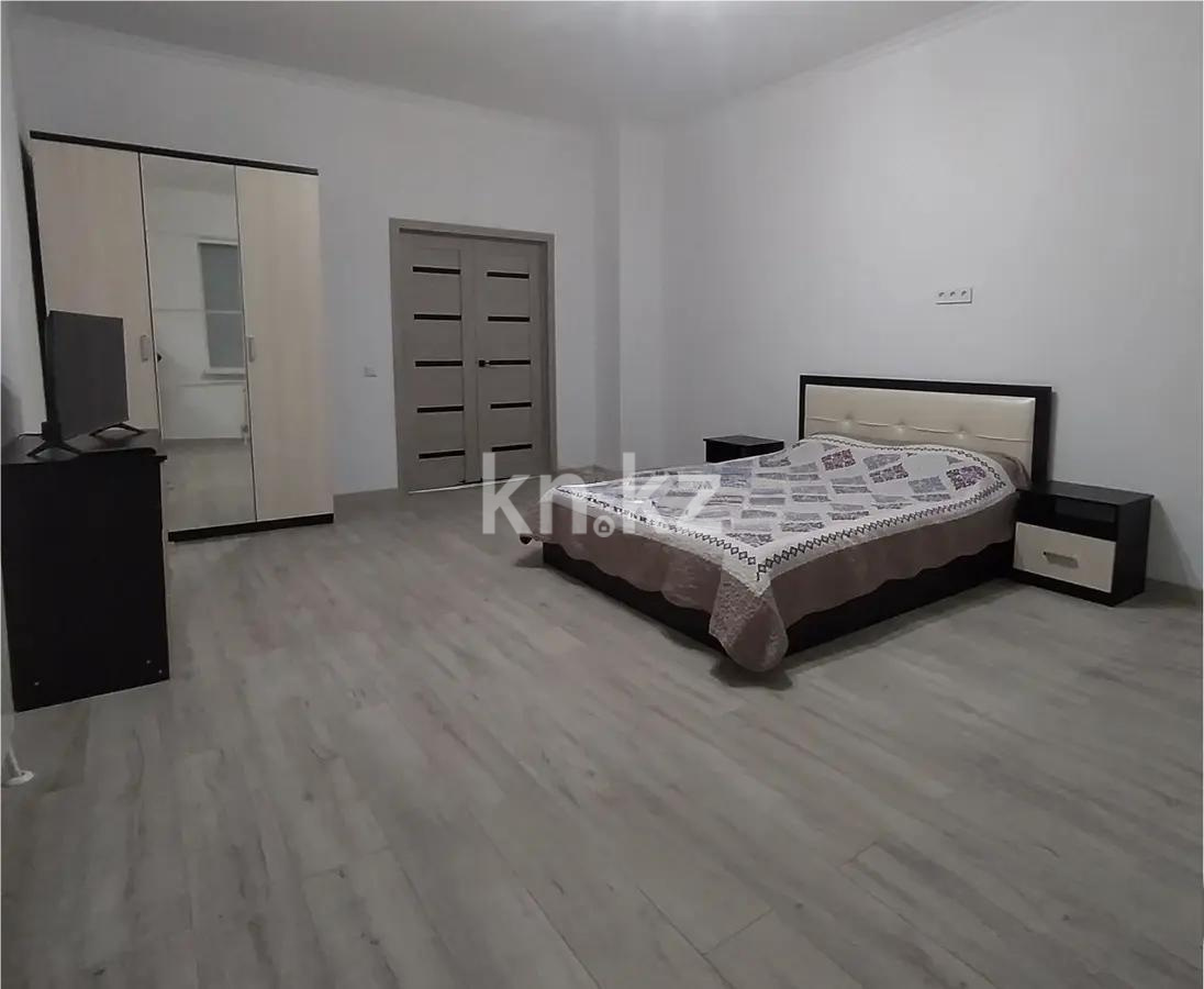 Продажа 1-комнатной квартиры, 56 м², пр. Абая, дом  10 - Продажа квартир в Казахстане фото 1 из 4