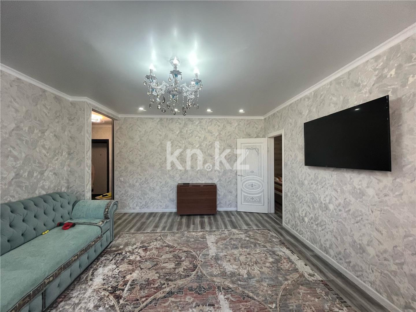 Продажа 3-комнатной квартиры, 74 м², ул. Карбышева - Продажа  трехкомнатных квартир в Караганде фото 2 из 18