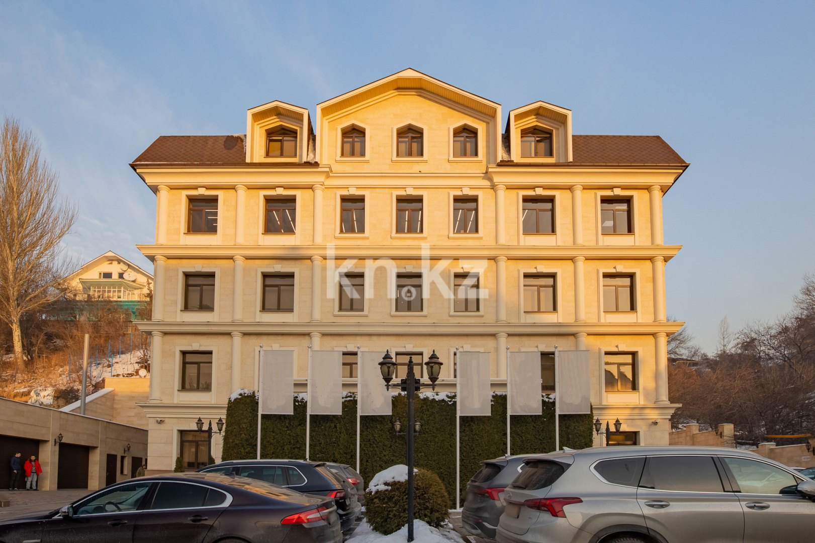 Аренда , ул. Луганского, дом  96 - Аренда офисных и торговых помещений в Алматы фото 9 из 12