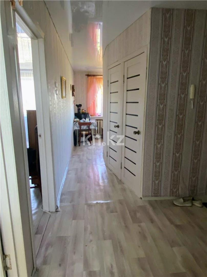 Продажа 3-комнатной квартиры, 62 м², мкр-н 15 - Продажа квартир в Караганде фото 6 из 8