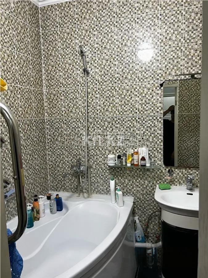 Продажа 3-комнатной квартиры, 67 м², мкр-н Аксай-4, дом  7 в Алматы - фото 6