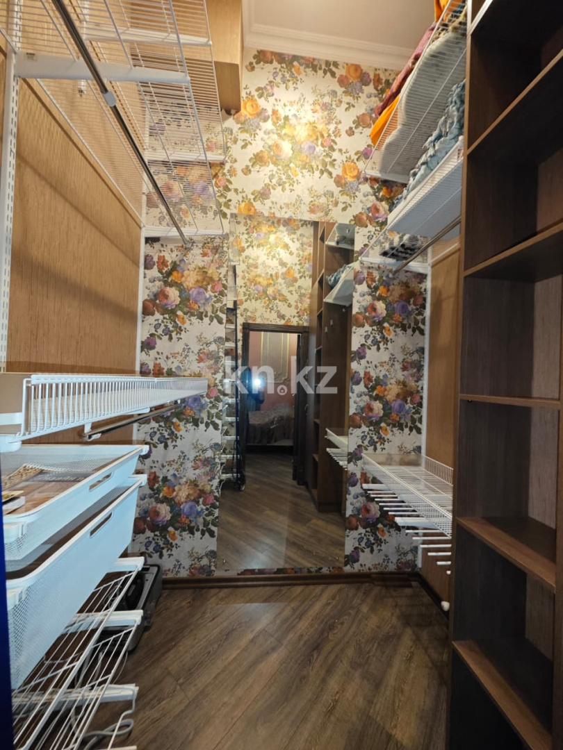 Продажа 3-комнатной квартиры, 95.4 м², ул. Ержанова, дом  18/6 в Караганде - фото 9