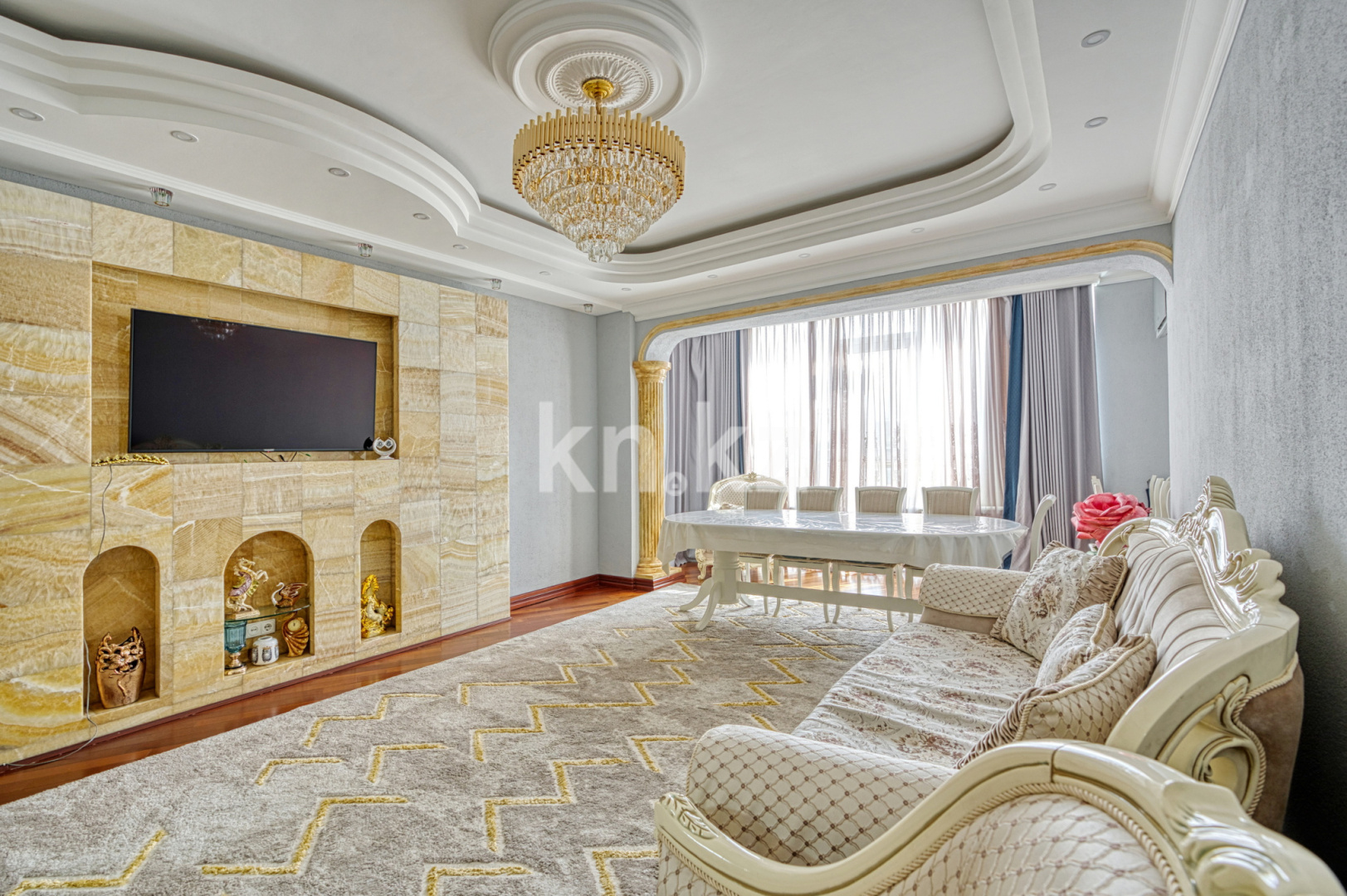 Продажа 3-комнатной квартиры, 82 м², ул. Навои, дом  62 - Продажа квартир в Алматы фото 1 из 15