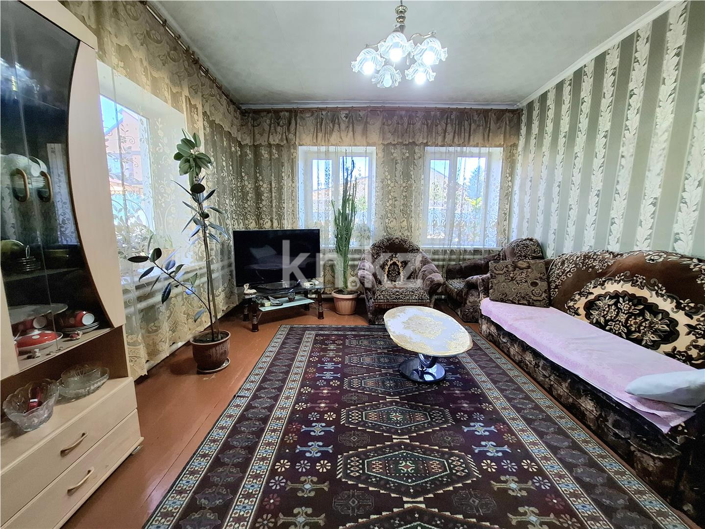 Продажа 4-комнатного дома, 64.1 м², ул. Юных Космонавтов - Продажа домов, коттеджей в Темиртау фото 1 из 26
