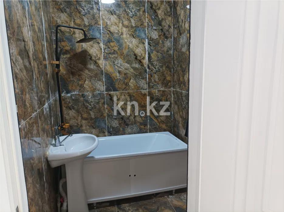 Продажа 2-комнатной квартиры, 40 м², ул. Жолымбет, дом  42/5 в Алматы - фото 3