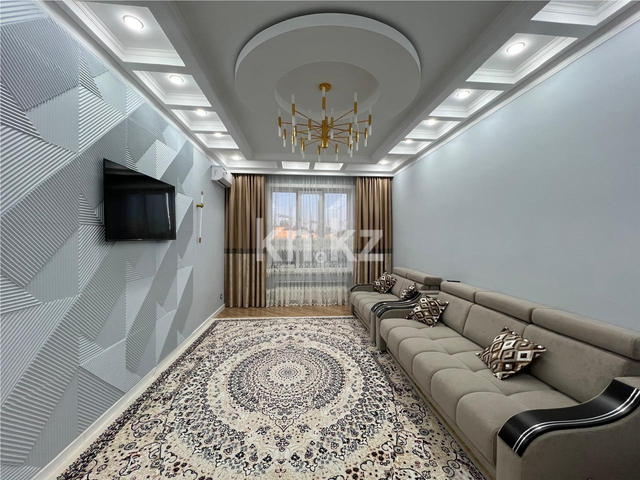 Продажа 3-комнатной квартиры, 90 м², ул. Муканова - Продажа квартир в Караганде фото 1 из 10
