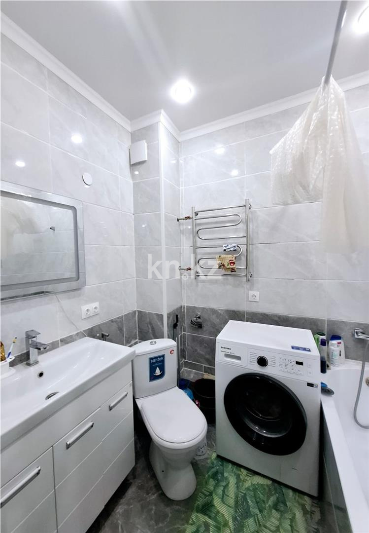 Продажа 2-комнатной квартиры, 39 м², ул. Нажимеденова в Астане - фото 7