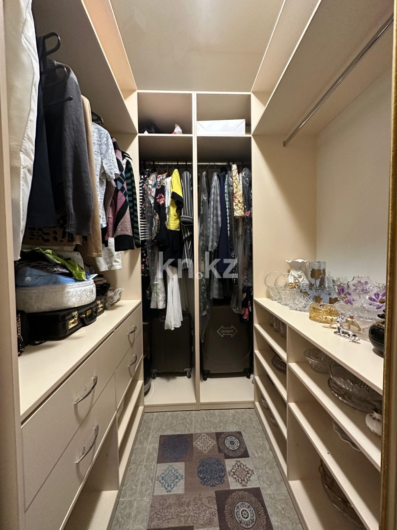 Продажа 3-комнатной квартиры, 82 м², ул. Розыбакиева, дом  247 - ул. Левитана в Алматы - фото 8