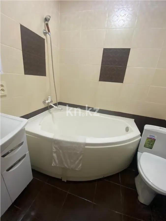 Продажа 2-комнатной квартиры, 68 м², ул. Байтурсынова, дом  49/1 в Астане - фото 4