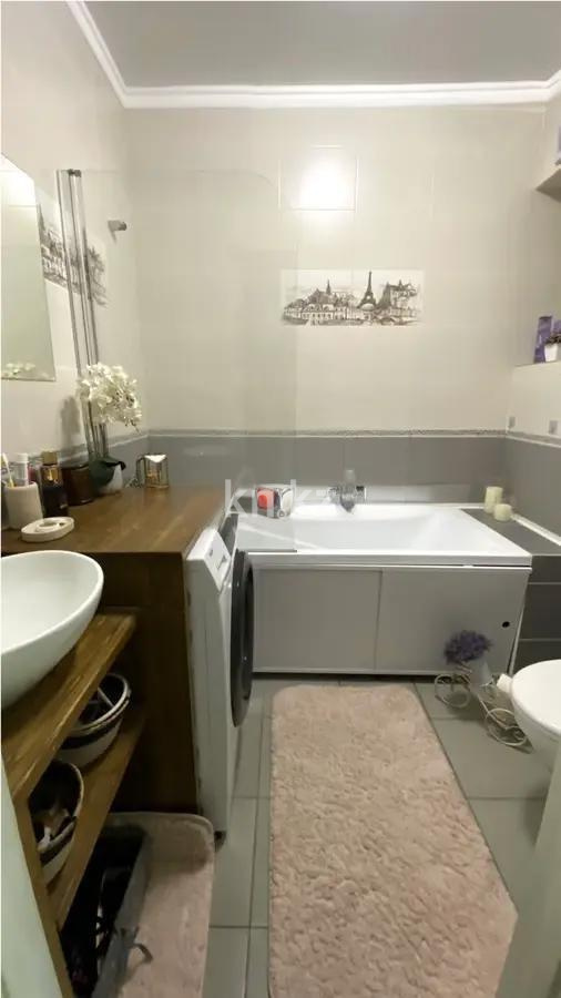 Продажа 1-комнатной квартиры, 38 м², мкр-н Аксай-5, дом  25 в Алматы - фото 3