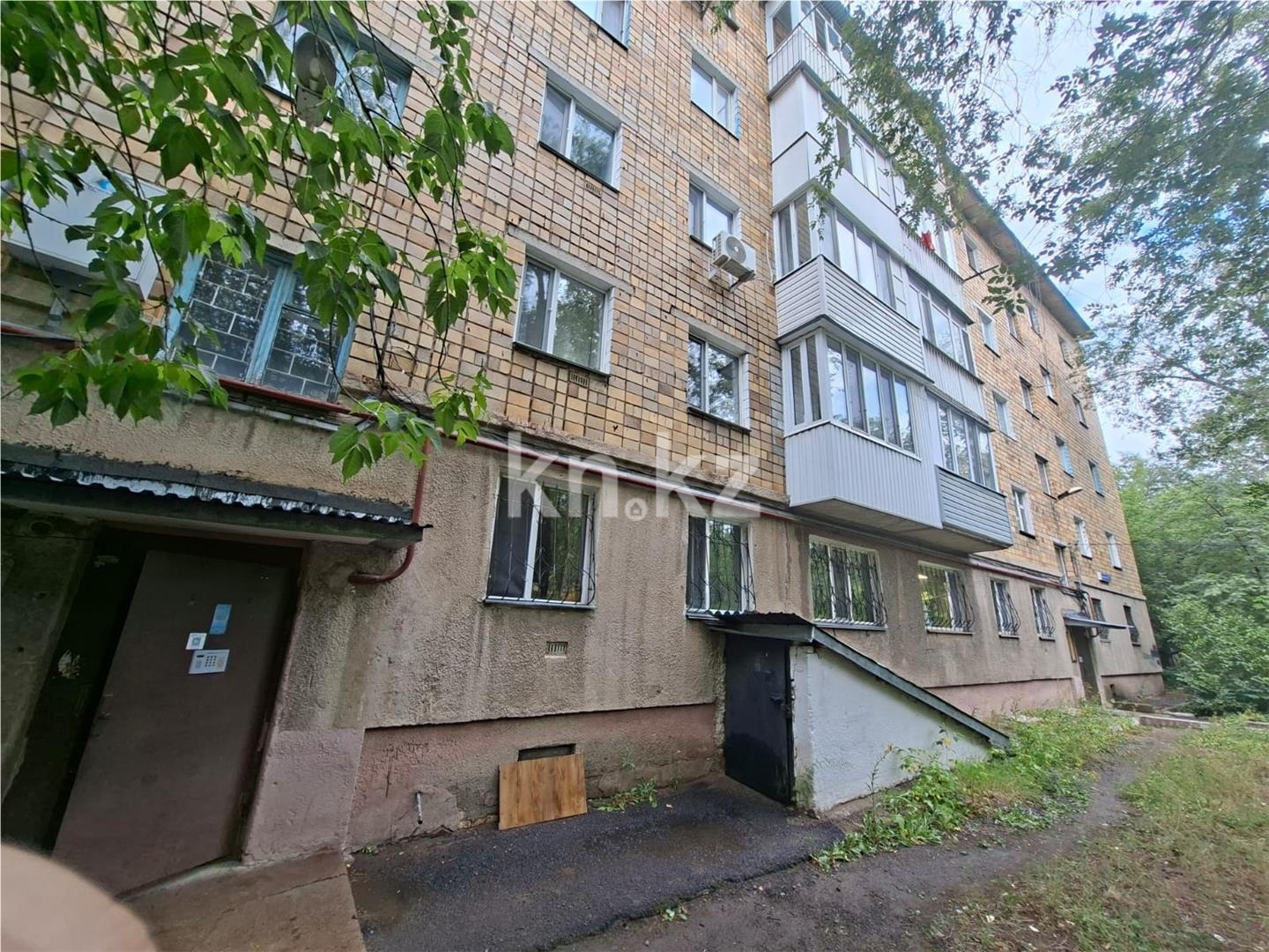 Продажа 1-комнатной квартиры, 30 м² в Караганде